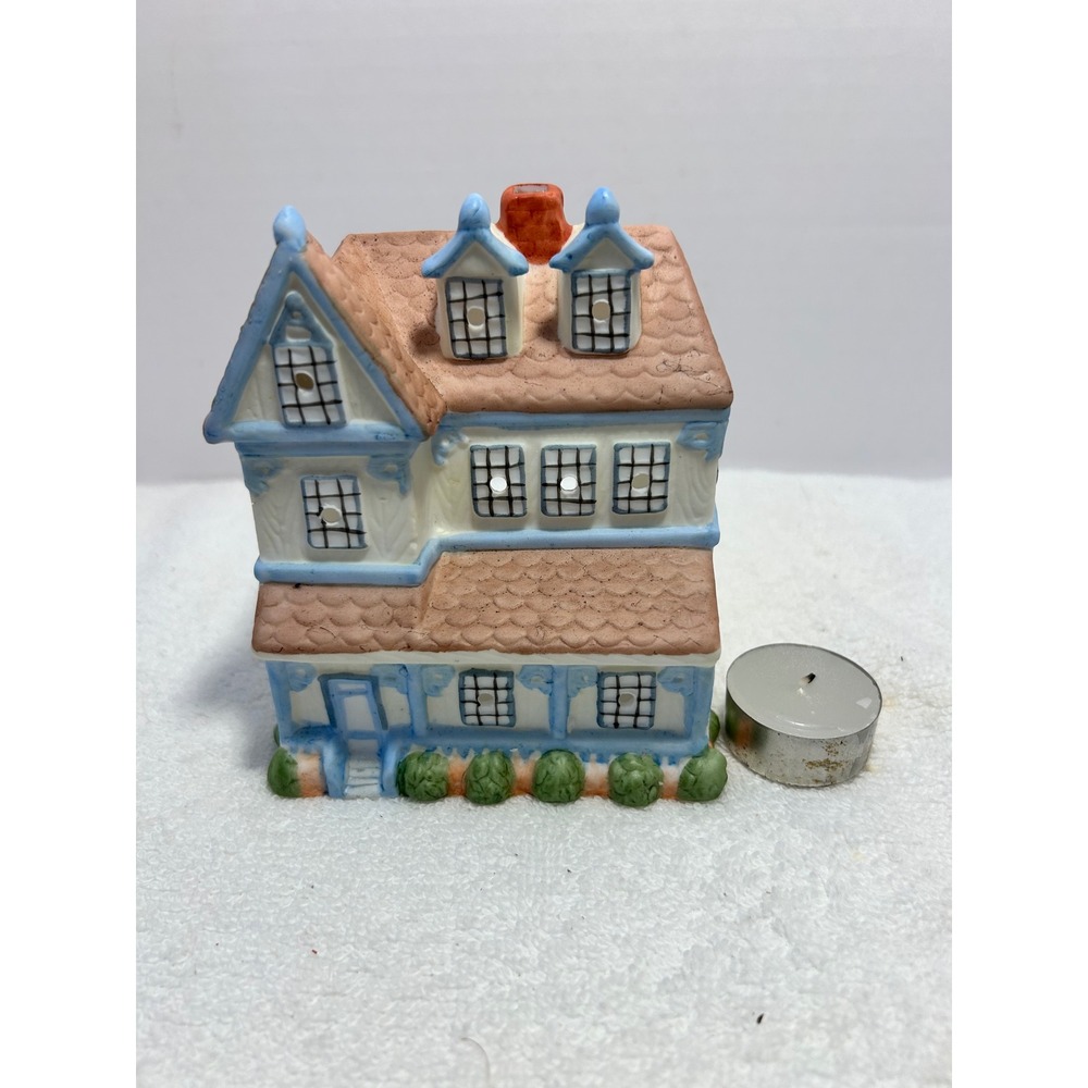 Karen Carson Creations‎ Martha's Vineyard Tealight House MV65001 Ceramic Cottage